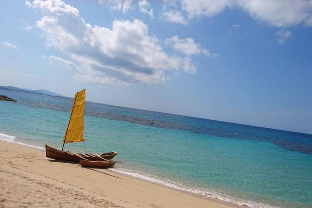 Beach Side Hotel Yamoriyanonikai Nago Exteriör bild